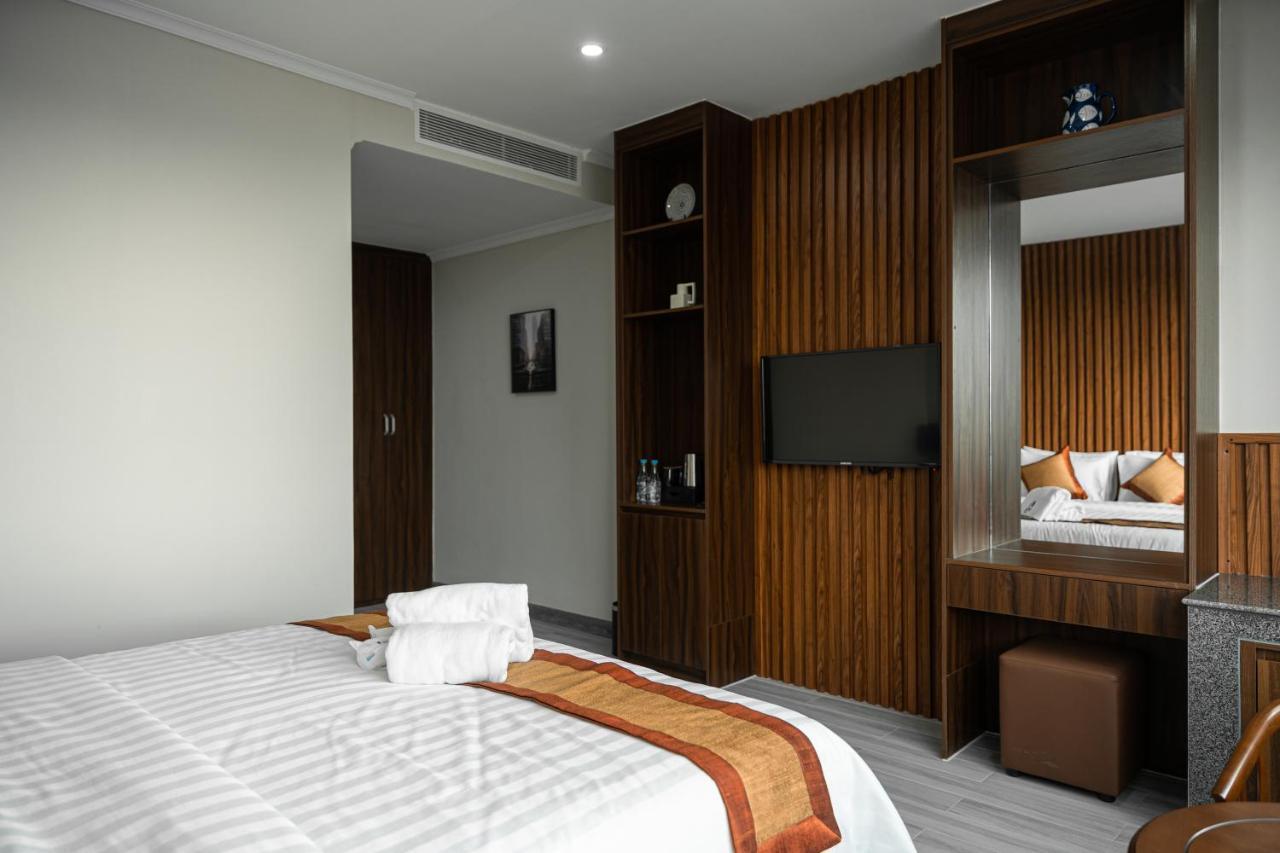 The Onra Hotel Пном Пен Екстериор снимка
