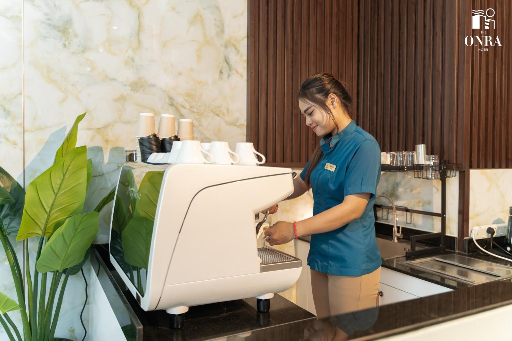 The Onra Hotel Пном Пен Екстериор снимка